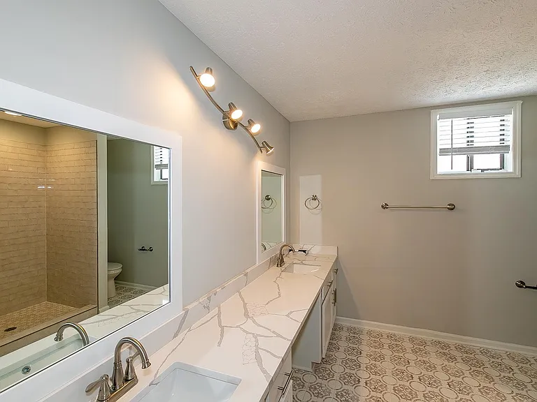 3941 Kensington Dr — Photo 27