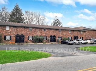 1202 E Walford Dr APT 18, Jeffersonville, IN 47130