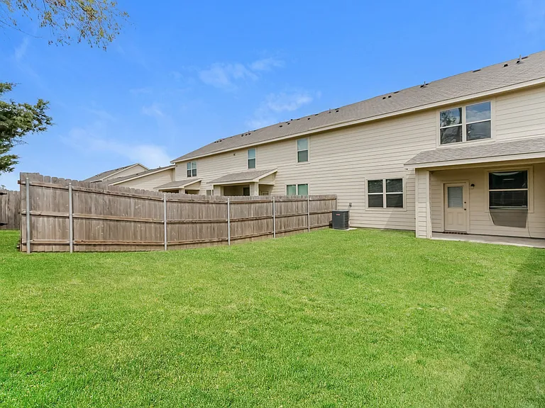 2803 Redhead Pl — Photo 5