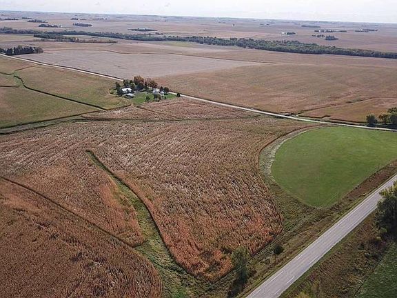 4th image of M/l Of Land On 52nd St