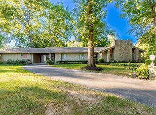 3010 Apache Dr, Jeffersonville, IN 47130