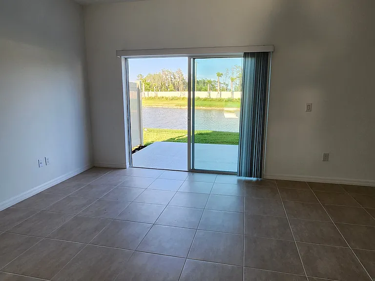 2136 Hallier Cv — Photo 12