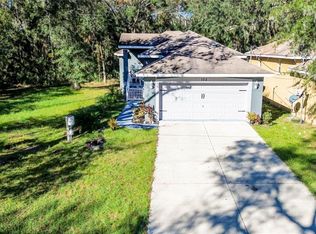 102 5th St NE, Ruskin, FL 33570