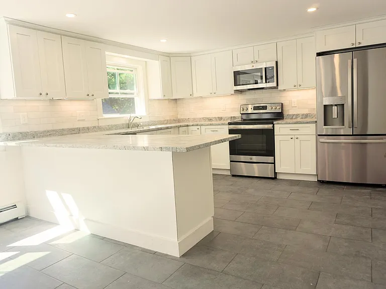 26 Edgewood Rd — Photo 5