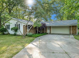 6374 Packer Dr NE, Belmont, MI 49306