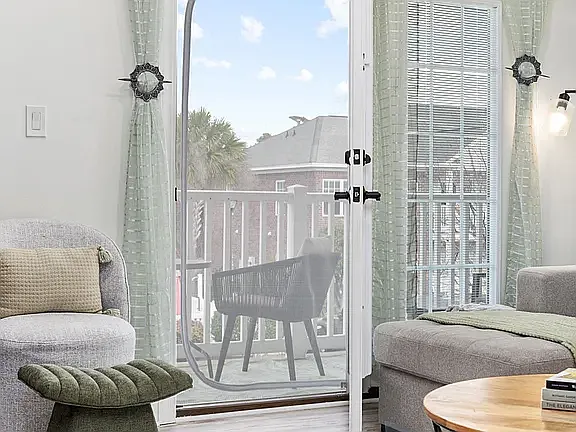 2013 Silvercrest Dr #30-F — Photo 4