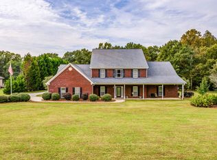 243 Ridgeway Dr, Monroe, GA 30655