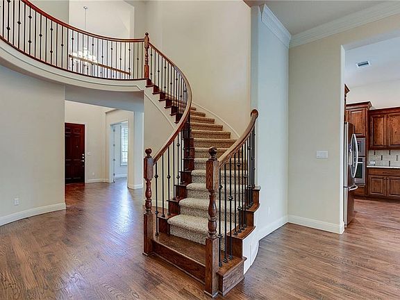 5th image of 17400 Wildrye Dr