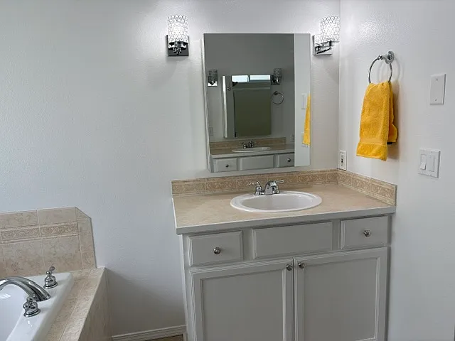 1256 W Edgewood Cir — Photo 13