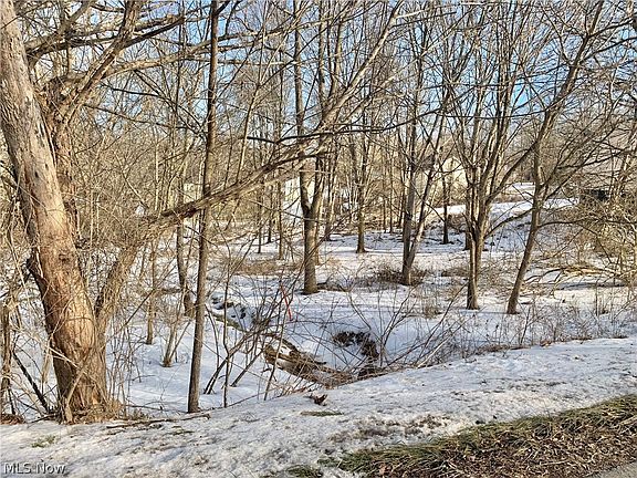 5th image of 0 Apple Valley Dr