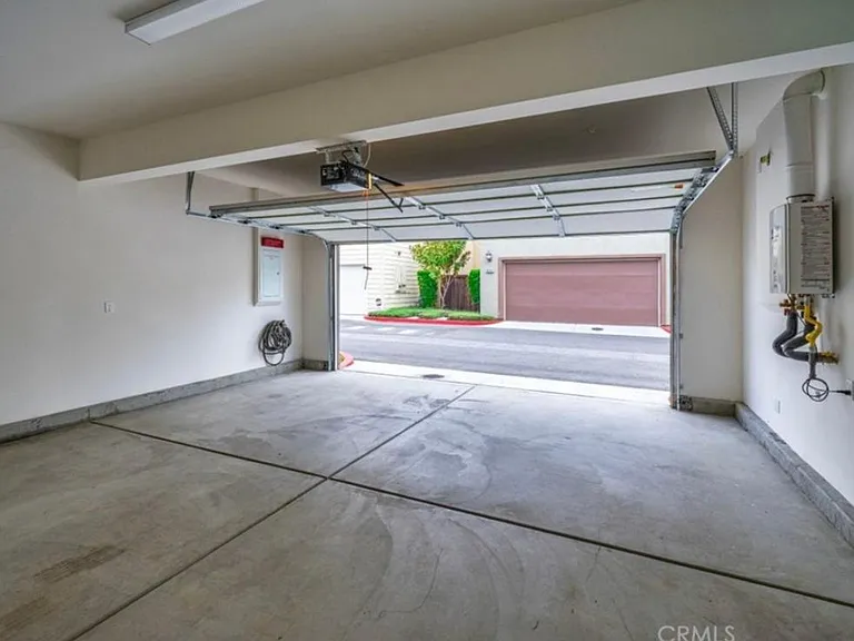 8836 Banyan Ave — Photo 3