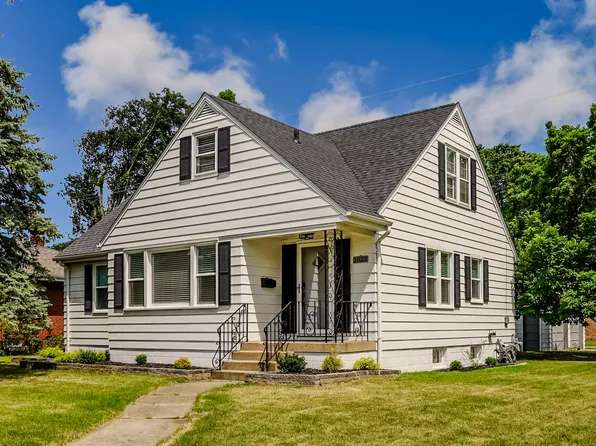 1023 173rd St, Hammond, IN 46324