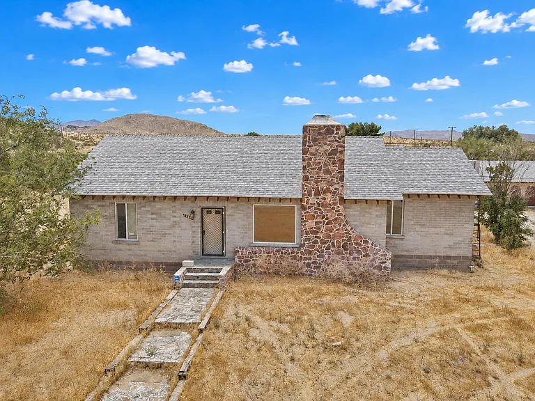 19859 Anahola Rd — Photo 1