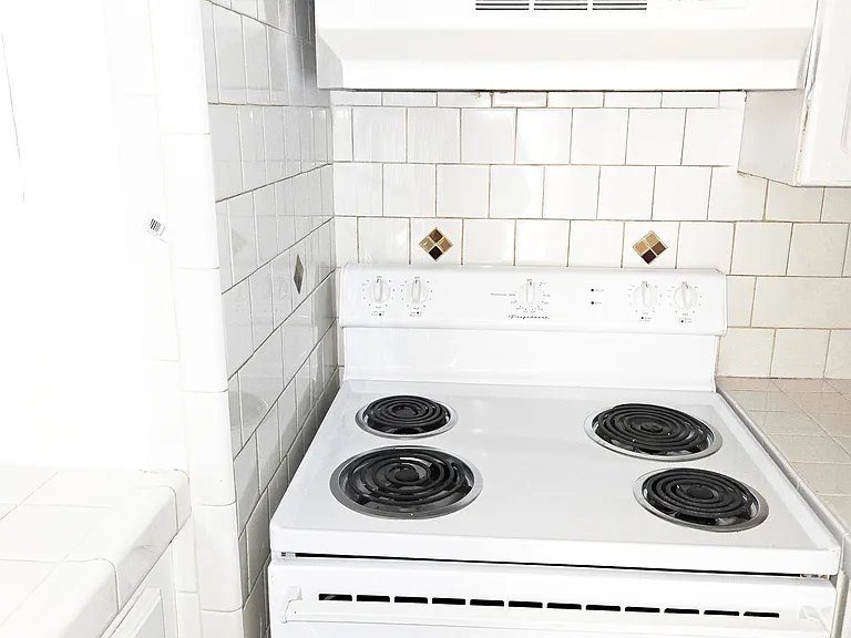 8841 W Flagler St #405 — Photo 6