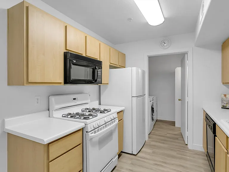 950 Seven Hills Dr #1016 — Photo 15