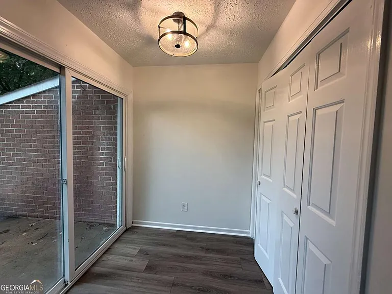 291 W Johnson St #407 — Photo 6