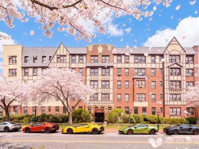 4 Maple Drive #6O, Great Neck, NY, 11021