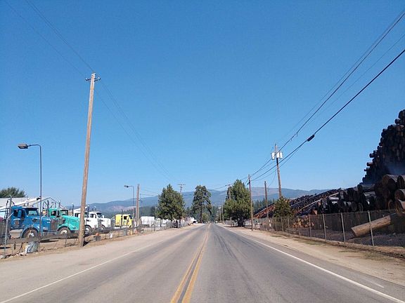 5th image of 90 Bell Ln