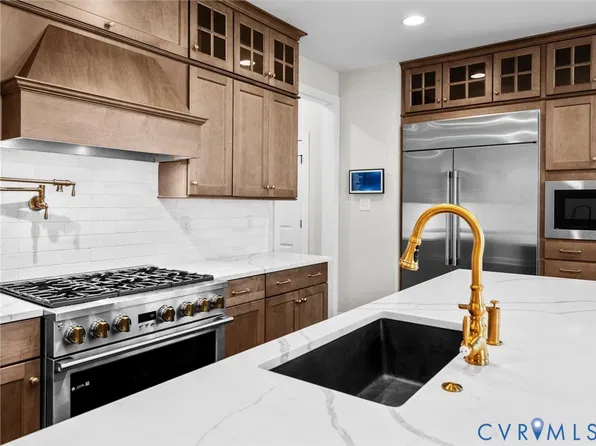 15806 Maclear Dr, Midlothian, VA 23112