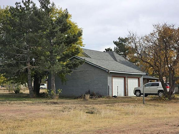 4th image of 710 N 2nd St