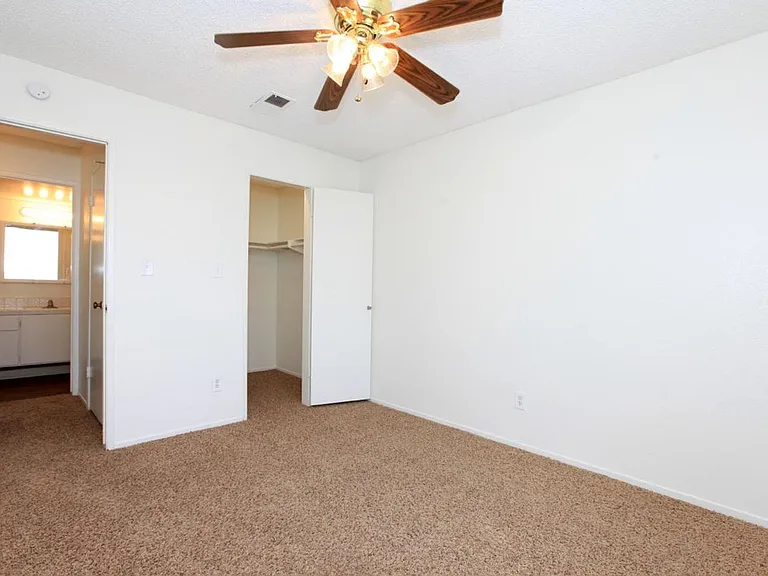 Sierra Apartment Homes — Photo 5