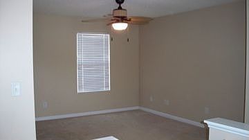 Bonus room suitable for den/family room/office