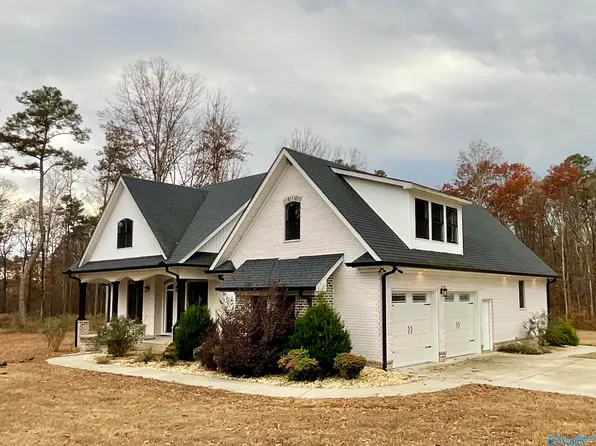 162 Widgren Dr, Arab, AL 35016