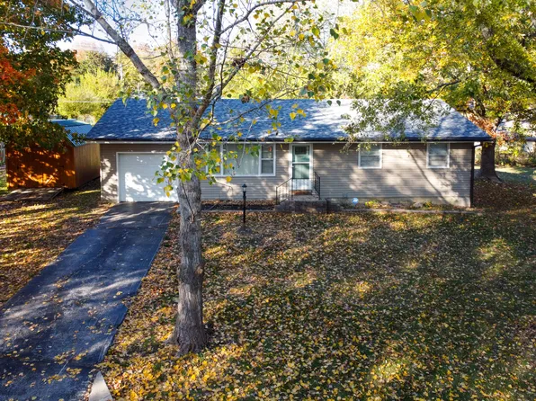 919 E South Street, Bolivar, MO 65613