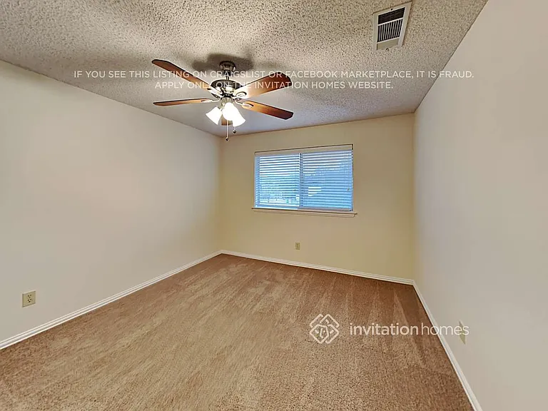 3302 Hunter Cove Dr — Photo 15