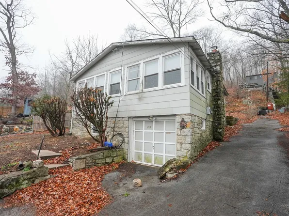 157 Tanglewylde Road, Lake Peekskill, NY 10537