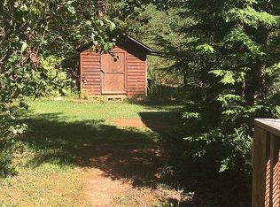 89 Berry Patch Ln, Cleveland, GA 30528