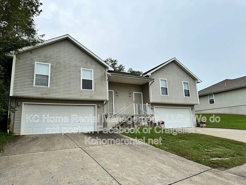 3 bed, 2.0 bath, $1,395 — Photo 1