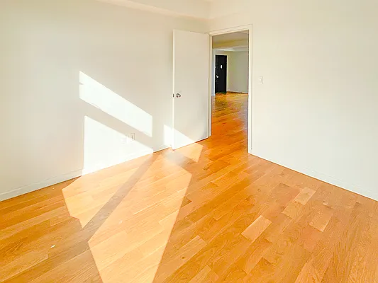 Rented by MySpaceNYC | media 29