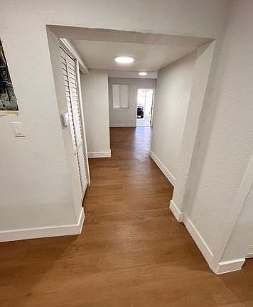 4th image of 1184 NW 25th St #1