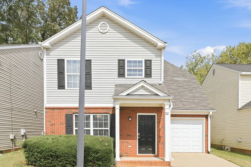 5 bed, 3.0 bath, 2018 sqft, $1,825 — Photo 1