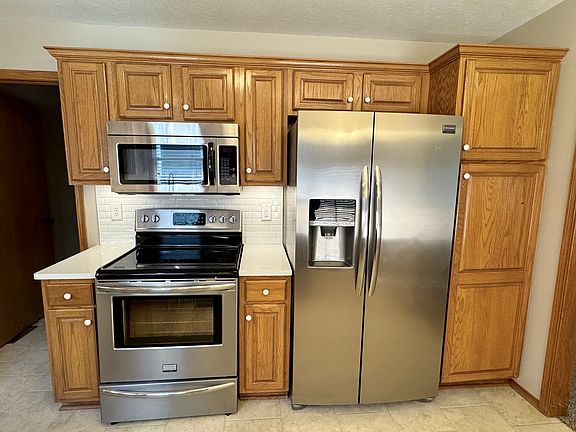 Kitchen with S/S Appliances