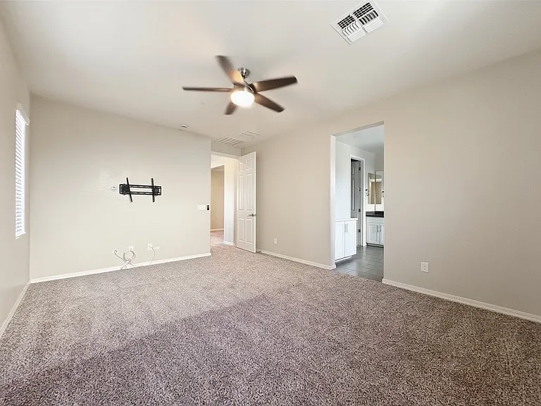 2345 W Gloria Ln — Photo 19