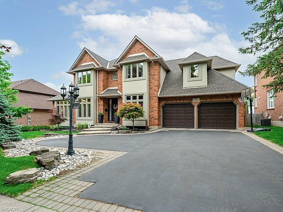 3rd image of 447 Golf Links Rd