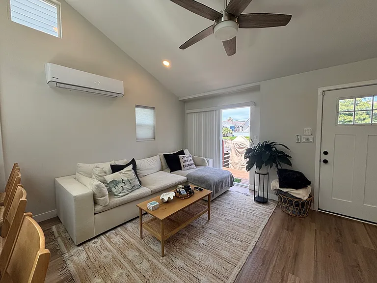 971 Diamond St — Photo 11