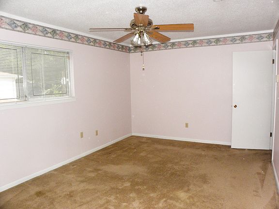 4th image of 2134 Mediamolle Dr