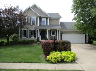 3076 Ravineview Cir, Stow, OH 44224