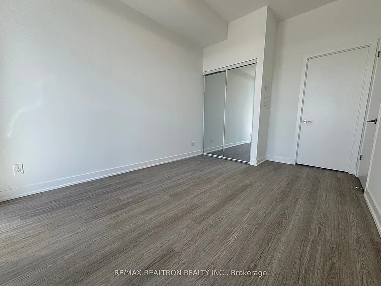 8188 Yonge St #631 — Photo 24