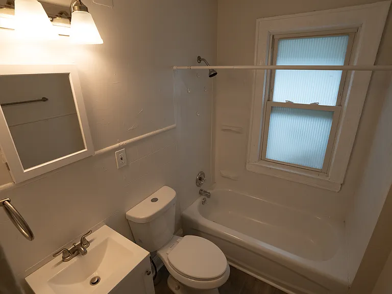 3659 E 131st St #B — Photo 28