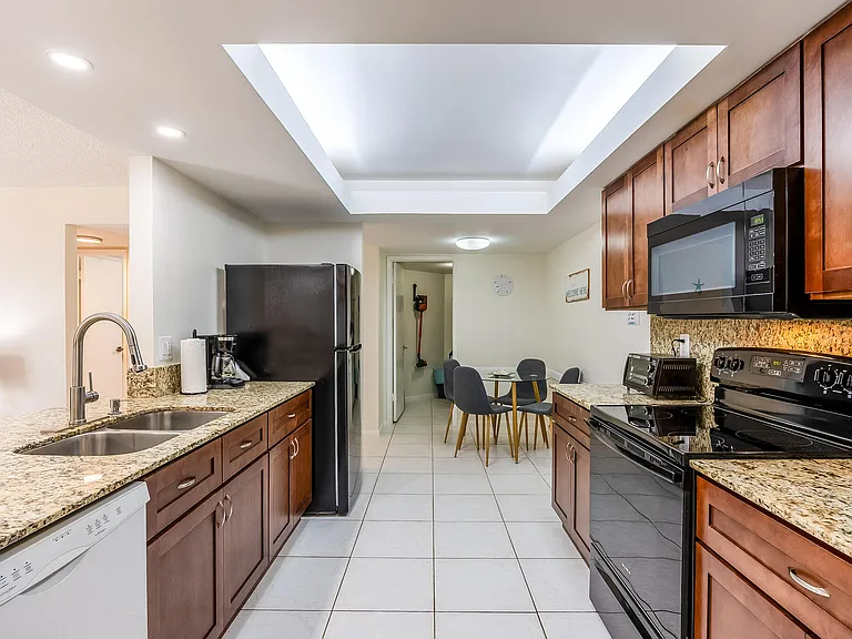 2255 Lindell Blvd #4108 — Photo 16