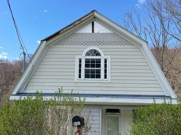 10507 Piney Mountain Rd SW, Frostburg, MD 21532