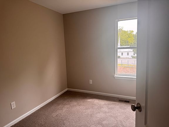 5th image of 17695 Wallace Chapel Ln