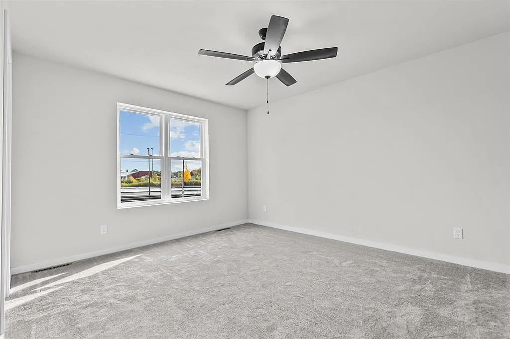 1459 Harrison Street — Photo 3