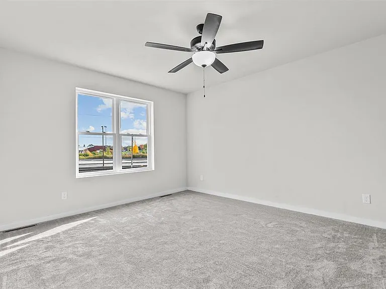 1459 Harrison St — Photo 3