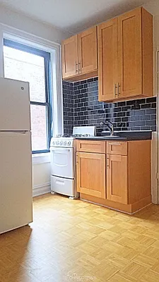 Rented by City Connections Realty | media 6