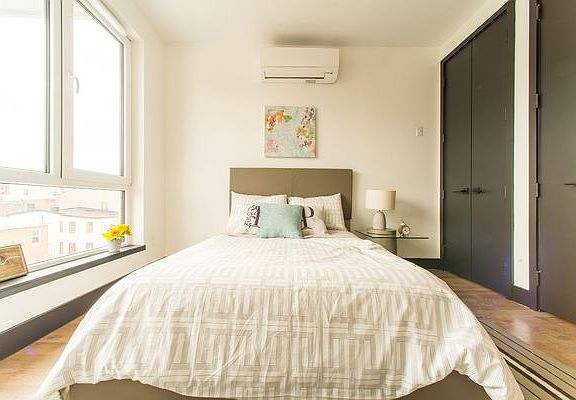 2nd image of 834 Lexington Ave #428